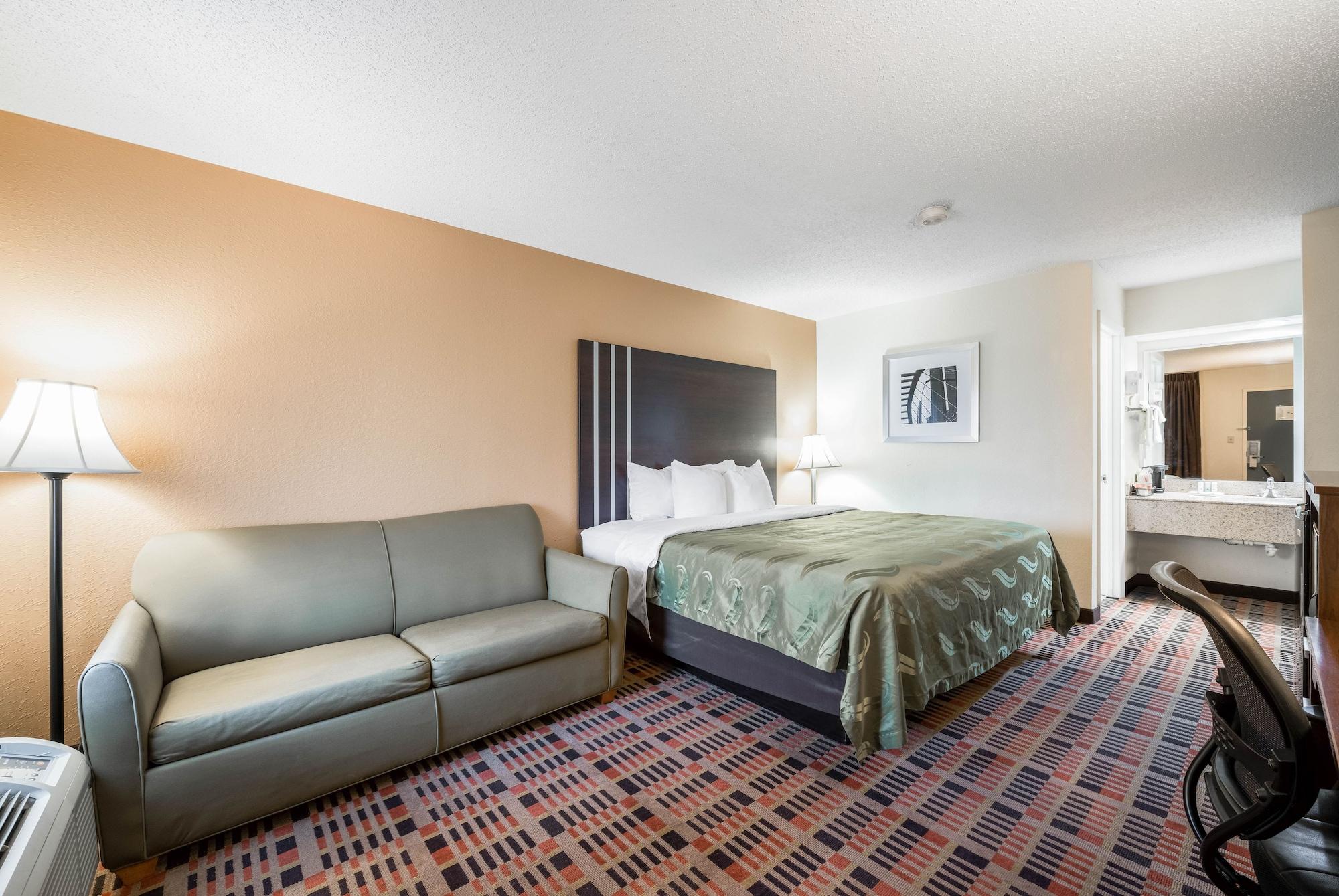 Quality Downtown Inn 2*