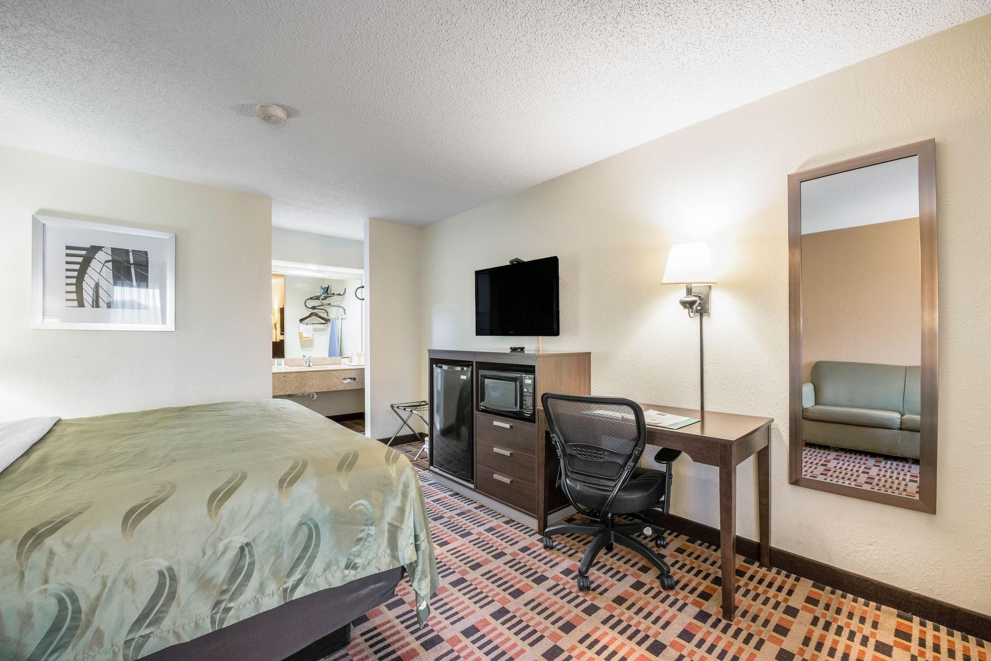 Quality Downtown 2* Johnson City