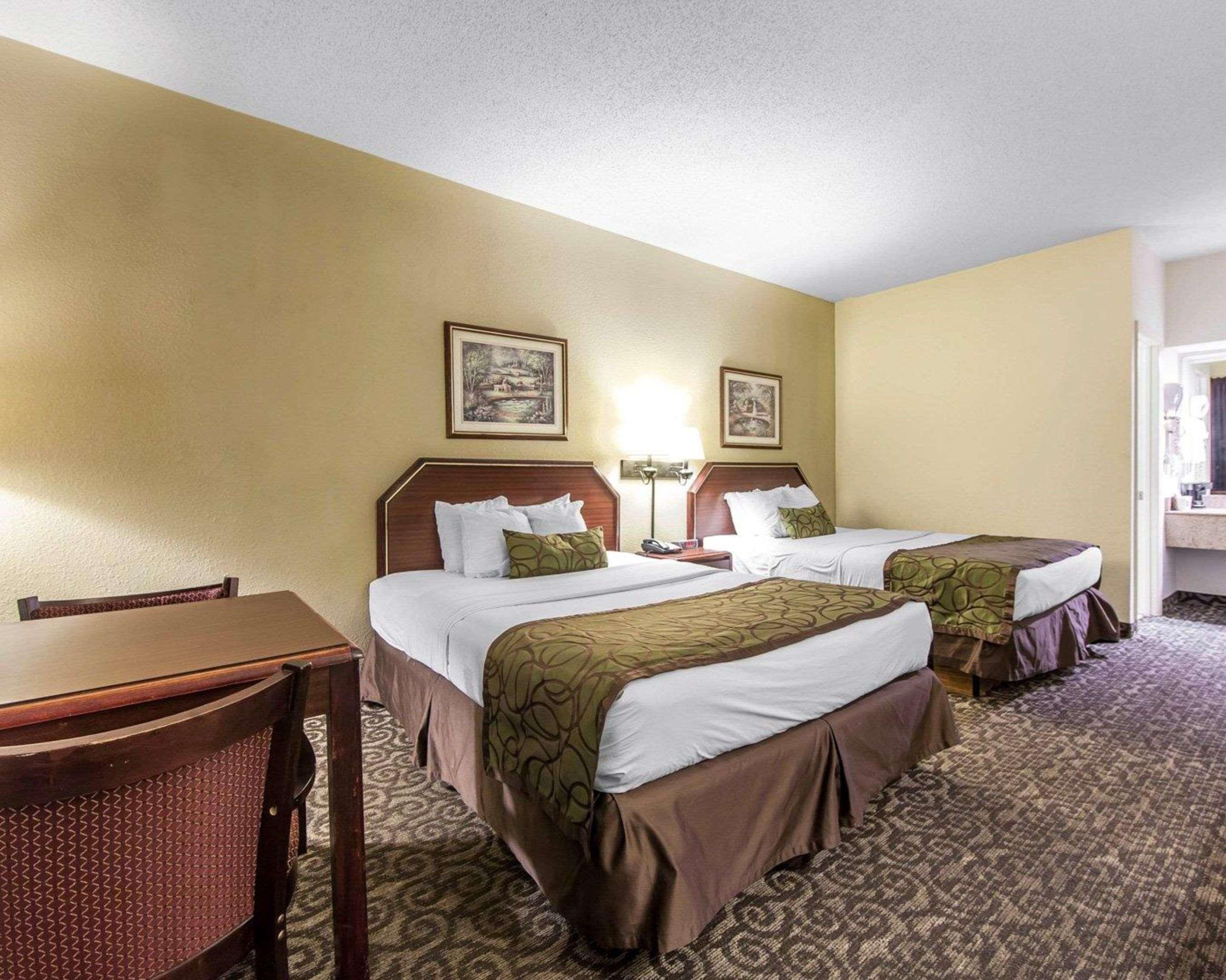 Quality Downtown Inn