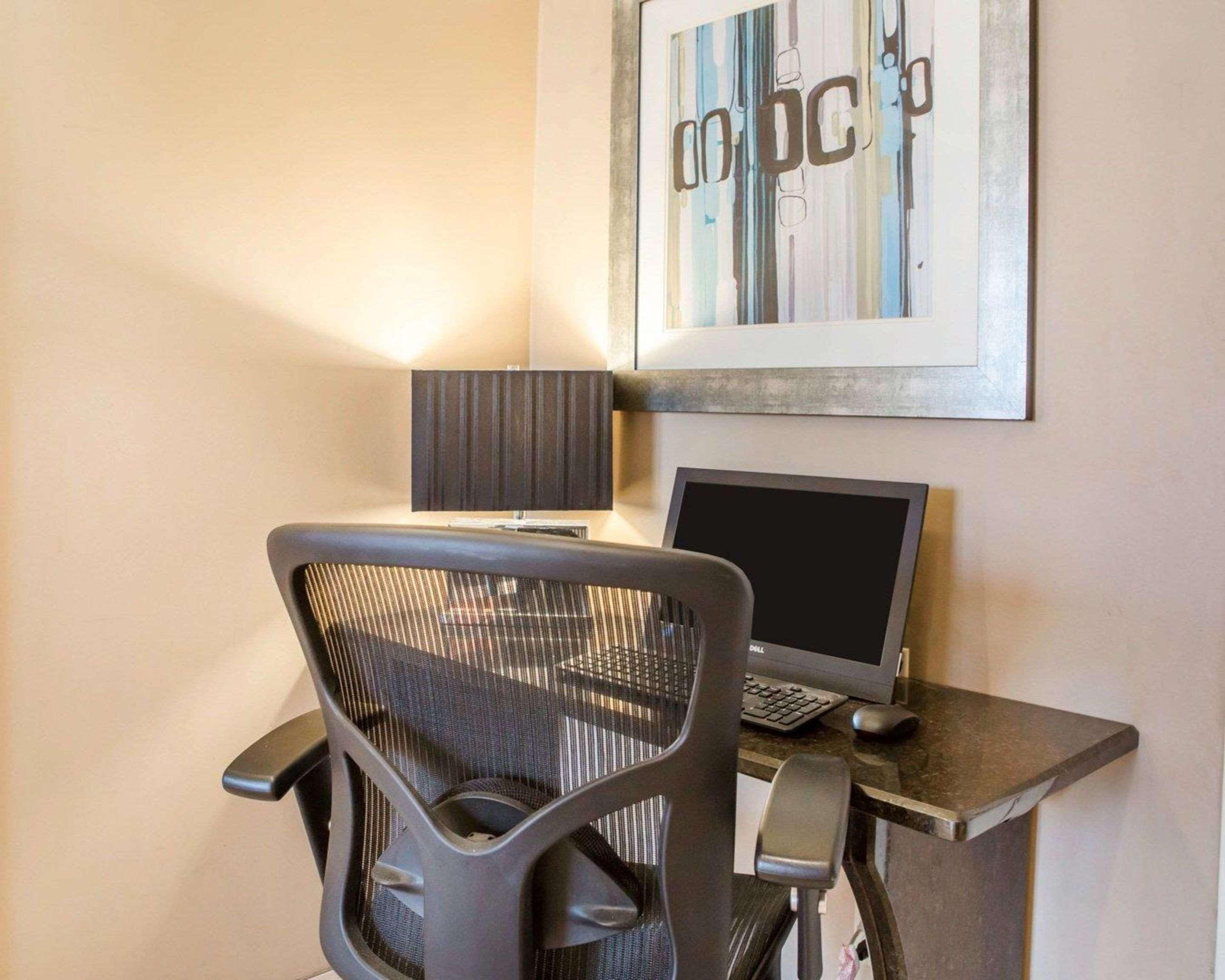 Quality Downtown Inn 2*