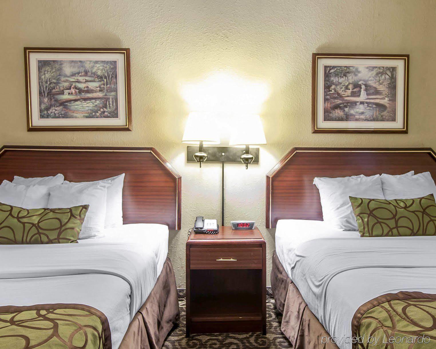 Quality Downtown Inn Johnson City